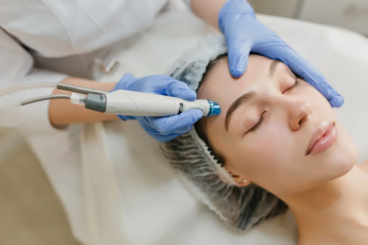 Hydra Facial